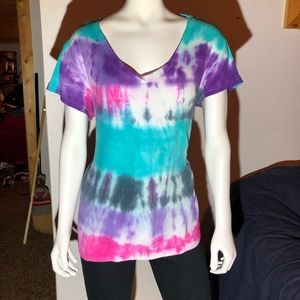 V-Neck Tie Dye T-shirt